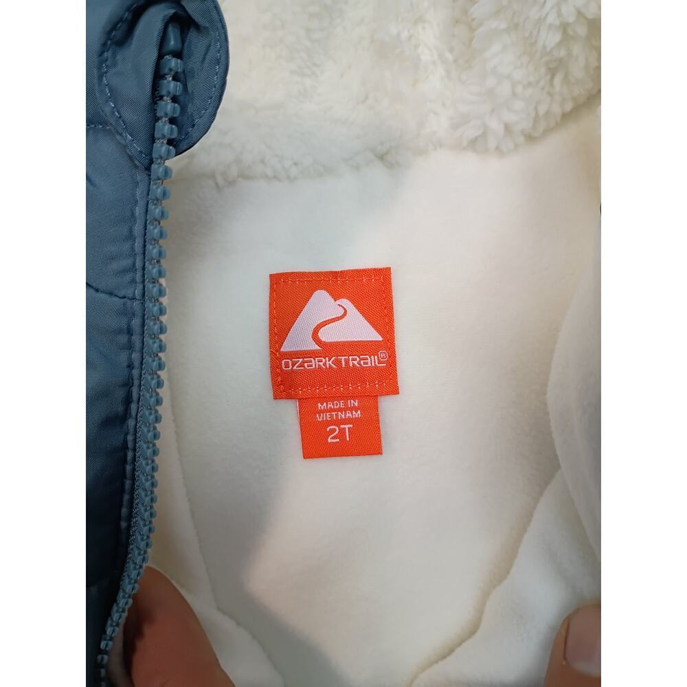 Ozark Trail Toddler Blue Puffer Jacket - Size 2T - NWT - Picture 3 of 7